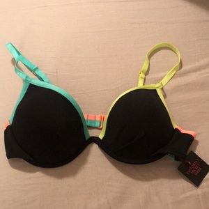 NWT Victoria’s Secret swim top 34B